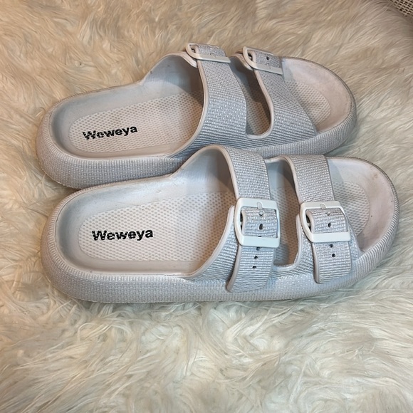 Women’s white pillow slipper saddles size 9 - Picture 2 of 8